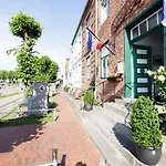 Guest house Lexow - An De Havenkant 3*